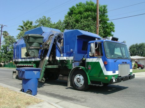 Benefits of enclosed and lockable skips for Harlesden projects